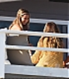 thumb_061 - Ashley Tisdale