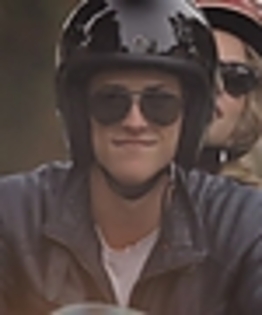 thumb_Shane_Harper_-_Rocketship_28Official_Music_Video29_mp40085