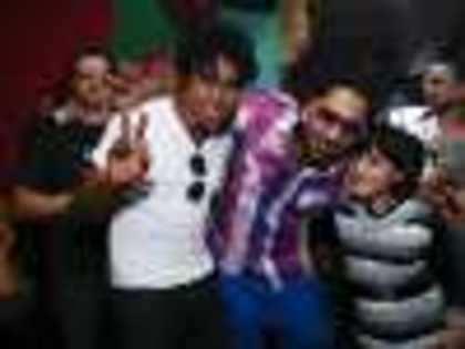 thumbs_7
