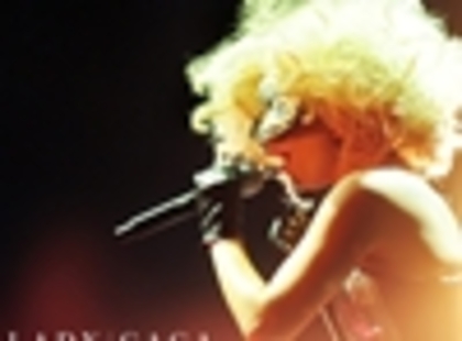 ccec4439-ad13-4bf7-b730-cfde553d444a - Lady gaga