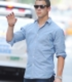 thumb_002