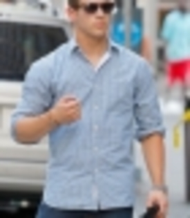 thumb_016