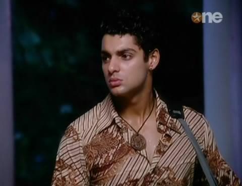 Poftim?Doamna nu le dati voie