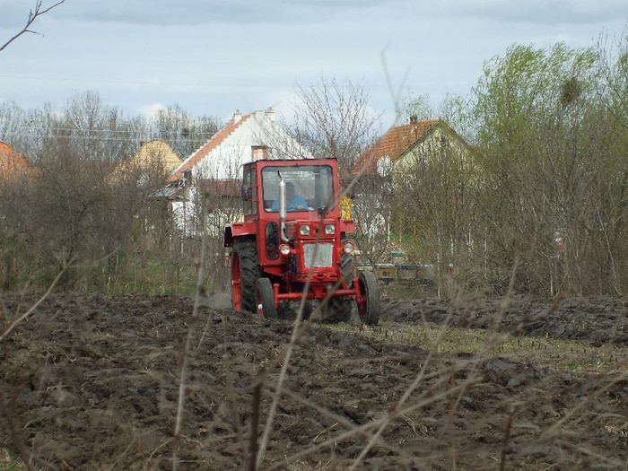 La arat - Lucrari agricole