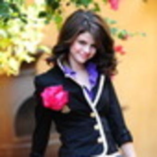 selena-gomez-291160l-thumbnail_gallery - Selena Gomez