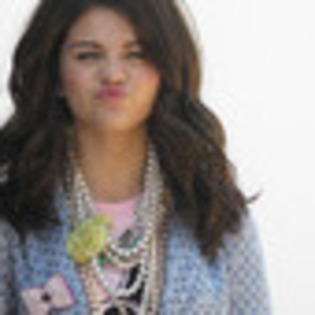 selena-gomez-316354l-thumbnail_gallery - Selena Gomez
