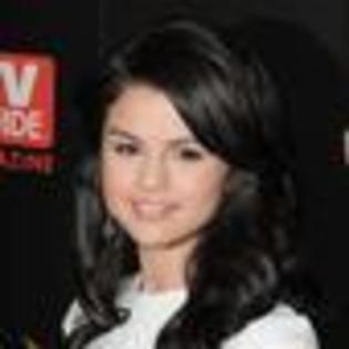 selena-gomez-389488l-thumbnail_gallery - Selena Gomez