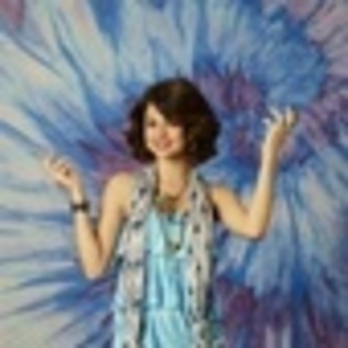 selena-gomez-497517l-thumbnail_gallery - Selena Gomez