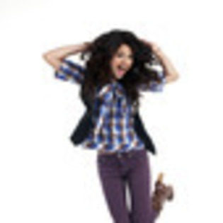 selena-gomez-499382l-thumbnail_gallery