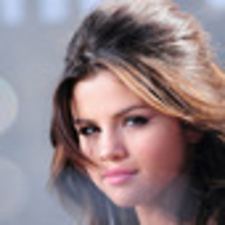 selena-gomez-920446l-thumbnail_gallery - Selena Gomez