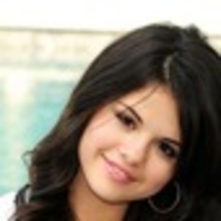 selena-gomez-937249l-thumbnail_gallery - Selena Gomez
