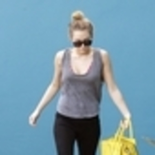 miley-cyrus-829140l-thumbnail_gallery - Miley Cyrus