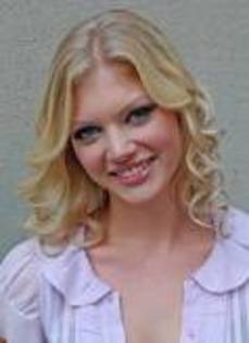 iuuioioio - Cariba Heine