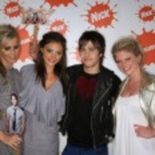 Claire_Holt_1280045028_2