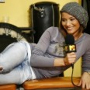 Laura_Cosoi_1250202353_4