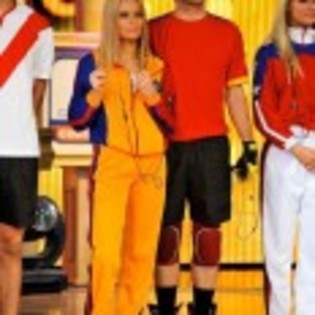 Laura_Cosoi_1277287722_0
