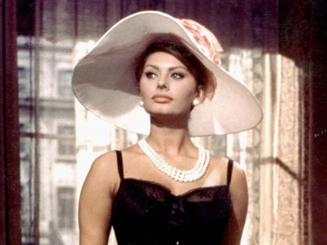 sophia_loren-maaadddog.files.wordpress.comtxt - Sophia Loren