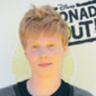 75456913_LQGVZFZ - Adam Hicks