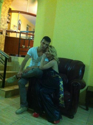 539737_418098604907253_1389375954_n