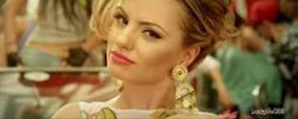 [[p[ - Alexandra Stan