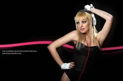 890900-[[[p - Alexandra Stan
