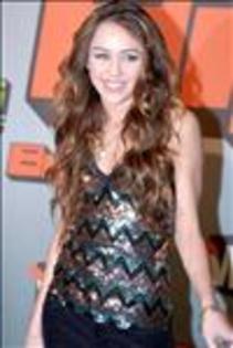miley-cyrus-vh1-big- - Miley Cyrus