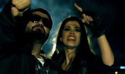 430887_233395300085433_369431669_n - Alina Puscas