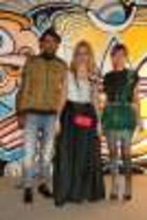 Amalia_Enache_Friends