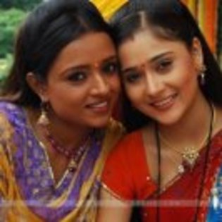 384179_339543419459803_185650211_n - sara khan14