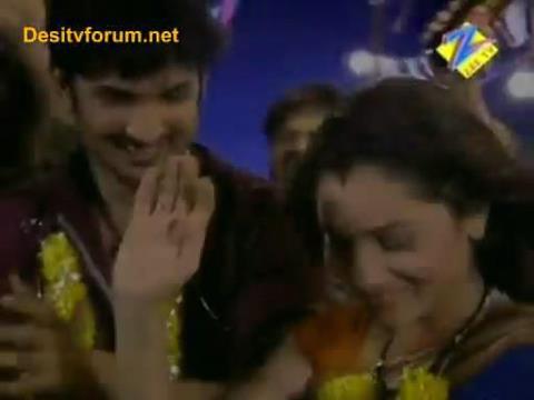295116_207119736081344_2103458138_n - pavitra rishta