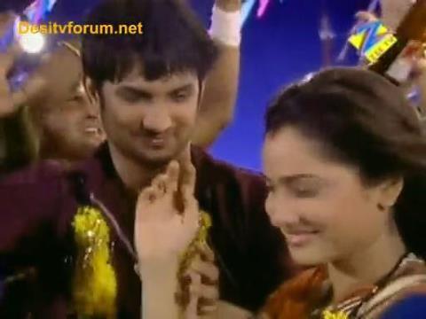 426877_207119789414672_1551362599_n - pavitra rishta
