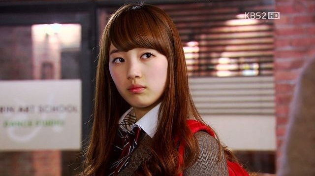 Cu cine vorbesti,tu?