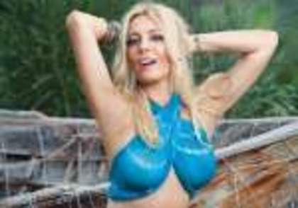 dana-savuica-fhm-retusat - Dana Savuica