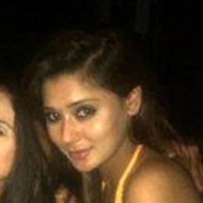 523812_440206236010415_1382174399_n - sara khan14