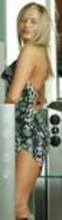 Laura Cosoi _38_