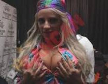 ioppiopiopiopiopiop - Sanziana Buruiana