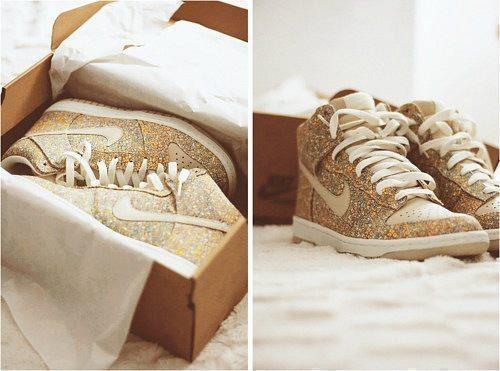 awesome-cool-glitter-gold-gold-shoes-Favim.com-451909