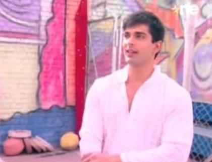 533377_214233342024090_1524572960_n