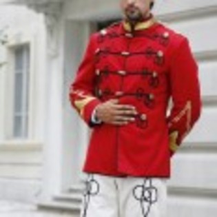 Aniela_1276773344_3_2009