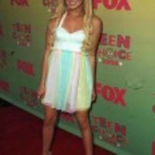 Ashley_Tisdale_1220685706