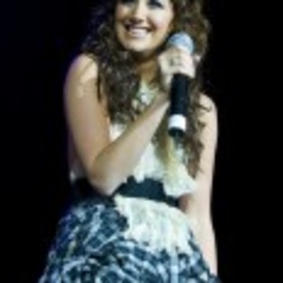 Ashley_Tisdale_1231813470_0