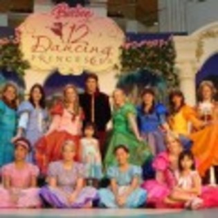 Barbie_in_the_12_Dancing_Princesses_1254764753_2_2006