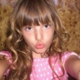 Bella_Thorne_1259504318_1 - Bella Thorne