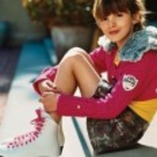 Bella_Thorne_1259504318_3 - Bella Thorne