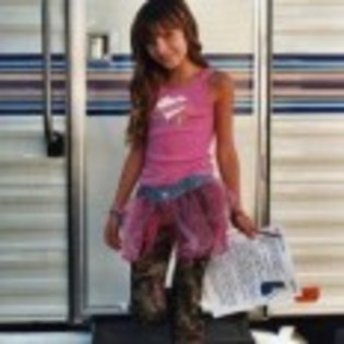 Bella-Thorne-1223462343 - Bella Thorne