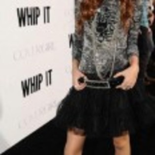 Bella_Thorne_1259504115_4 - Bella Thorne