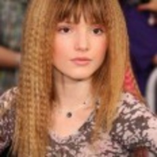 Bella_Thorne_1259504146_3