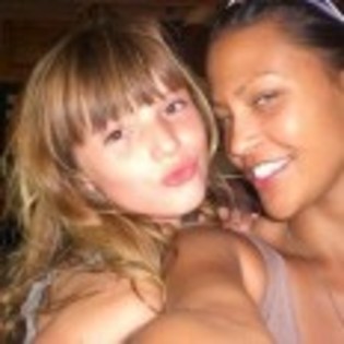 Bella_Thorne_1259504363_0 - Bella Thorne