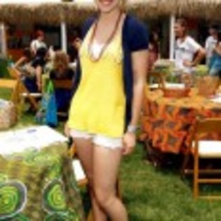 Bridgit_Mendler_1331539184_0