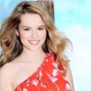 Bridgit_Mendler_1332181410_4